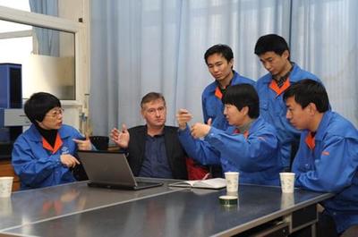 哈量集團與墨西哥Kalibrix公司開展業務交流